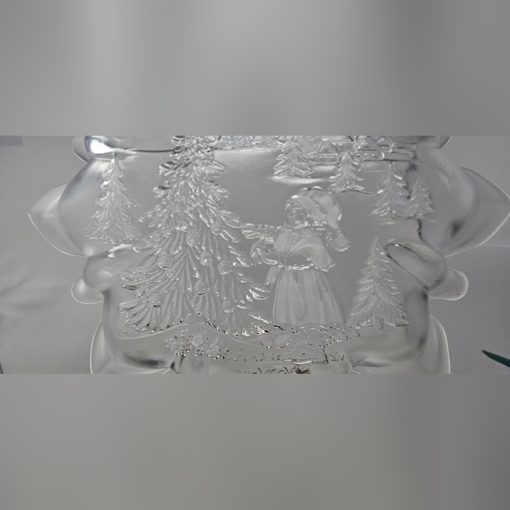 Mikasa Glass Frosted Plate Candy Cookie Dish Serving Platter Christmas Scene 13" - Picture 4 of 11